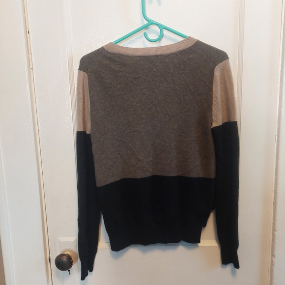 Aqua Brand Cashmere Color Block Sweater - Picture 8 of 10